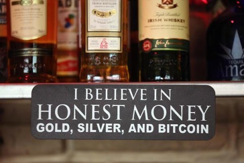 Turis Asing Doyan Belanja Pakai Bitcoin di Bali