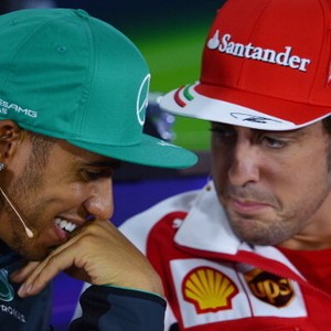 Alonso Sebut Hamilton Driver Terbaik, tapi Bela Rosberg atas Insiden di Spa