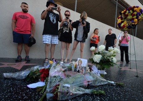 Joan Rivers Meninggal Dunia, Gisele Bundchen Adu Yoga