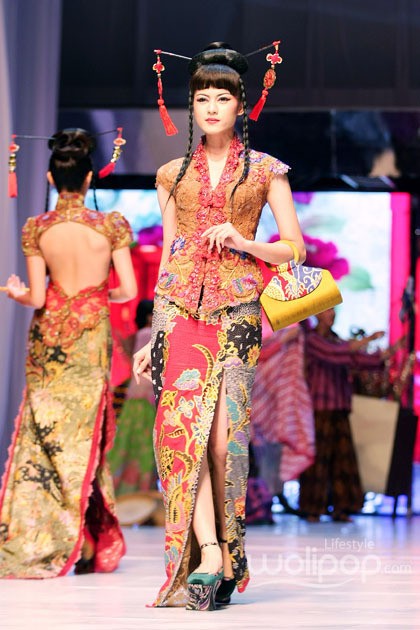 Anne Avantie MERENDA KASIH. Pergelaran 25 Tahun berkarya at Plenary Hall Jakarta Convention Center. Senayan. Jakarta Pusat. [Foto: Mohammad Abduh/Wolipop]