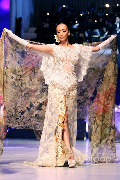 Anne Avantie MERENDA KASIH. Pergelaran 25 Tahun berkarya at Plenary Hall Jakarta Convention Center. Senayan. Jakarta Pusat. [Foto: Mohammad Abduh/Wolipop]