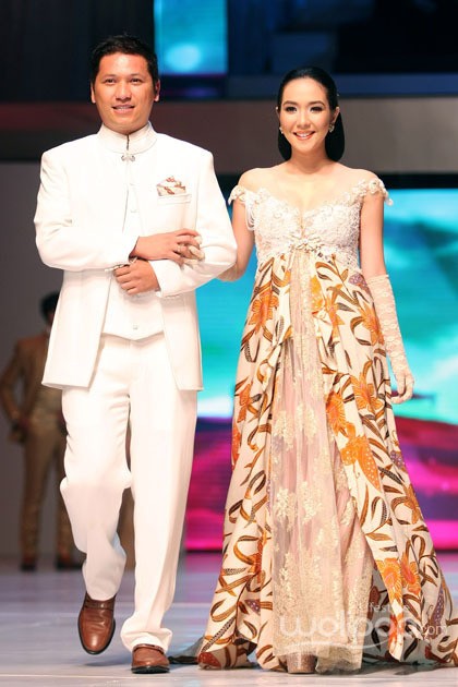 Anne Avantie MERENDA KASIH. Pergelaran 25 Tahun berkarya at Plenary Hall Jakarta Convention Center. Senayan. Jakarta Pusat. [Foto: Mohammad Abduh/Wolipop]