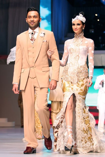 Anne Avantie MERENDA KASIH. Pergelaran 25 Tahun berkarya at Plenary Hall Jakarta Convention Center. Senayan. Jakarta Pusat. [Foto: Mohammad Abduh/Wolipop]