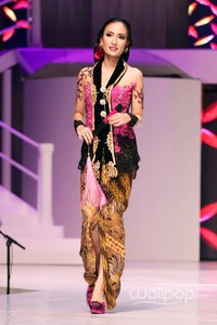 Anne Avantie MERENDA KASIH. Pergelaran 25 Tahun berkarya at Plenary Hall Jakarta Convention Center. Senayan. Jakarta Pusat. [Foto: Mohammad Abduh/Wolipop]