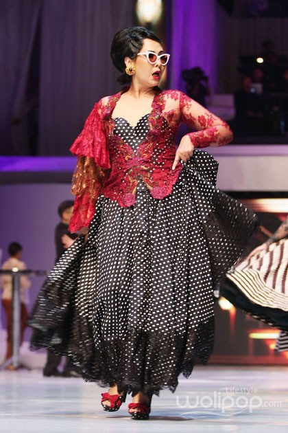 Anne Avantie MERENDA KASIH. Pergelaran 25 Tahun berkarya at Plenary Hall Jakarta Convention Center. Senayan. Jakarta Pusat. [Foto: Mohammad Abduh/Wolipop]