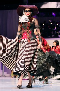 Anne Avantie MERENDA KASIH. Pergelaran 25 Tahun berkarya at Plenary Hall Jakarta Convention Center. Senayan. Jakarta Pusat. [Foto: Mohammad Abduh/Wolipop]