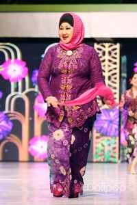 Anne Avantie MERENDA KASIH. Pergelaran 25 Tahun berkarya at Plenary Hall Jakarta Convention Center. Senayan. Jakarta Pusat. [Foto: Mohammad Abduh/Wolipop]