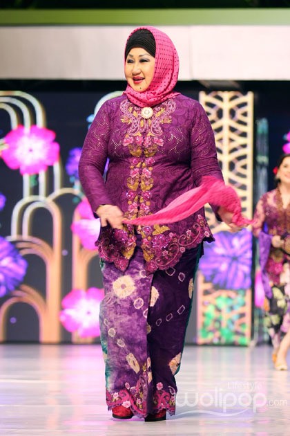 Anne Avantie MERENDA KASIH. Pergelaran 25 Tahun berkarya at Plenary Hall Jakarta Convention Center. Senayan. Jakarta Pusat. [Foto: Mohammad Abduh/Wolipop]