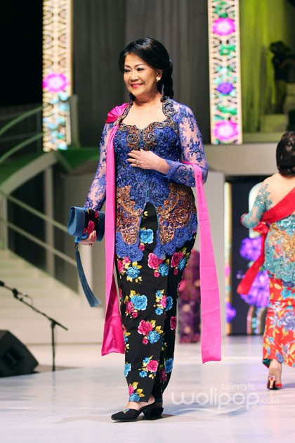 Anne Avantie MERENDA KASIH. Pergelaran 25 Tahun berkarya at Plenary Hall Jakarta Convention Center. Senayan. Jakarta Pusat. [Foto: Mohammad Abduh/Wolipop]