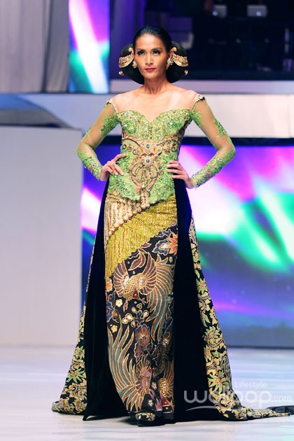 Anne Avantie MERENDA KASIH. Pergelaran 25 Tahun berkarya at Plenary Hall Jakarta Convention Center. Senayan. Jakarta Pusat. [Foto: Mohammad Abduh/Wolipop]