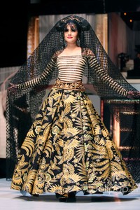 Anne Avantie MERENDA KASIH. Pergelaran 25 Tahun berkarya at Plenary Hall Jakarta Convention Center. Senayan. Jakarta Pusat. [Foto: Mohammad Abduh/Wolipop]