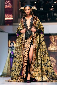 Anne Avantie MERENDA KASIH. Pergelaran 25 Tahun berkarya at Plenary Hall Jakarta Convention Center. Senayan. Jakarta Pusat. [Foto: Mohammad Abduh/Wolipop]