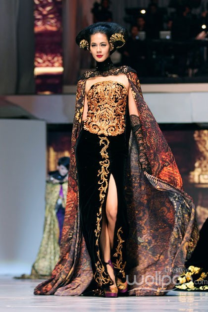 Anne Avantie MERENDA KASIH. Pergelaran 25 Tahun berkarya at Plenary Hall Jakarta Convention Center. Senayan. Jakarta Pusat. [Foto: Mohammad Abduh/Wolipop]