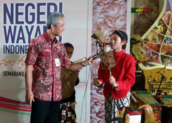 Foe Jose Amadeus Khrisna, Dalang Muda Peraih Gelar Dalang Ngabehi dari Keraton Solo