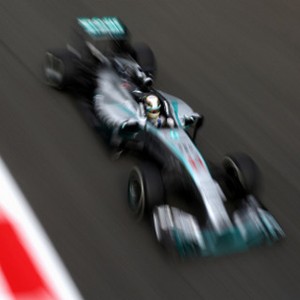 Hamilton Kembali Tercepat di Sesi Pamungkas