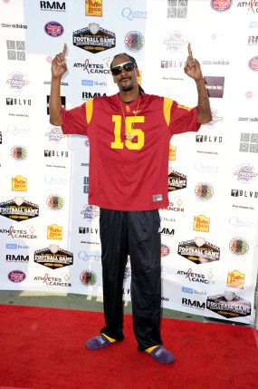 Snoop Dogg Bocorkan Lagu Kolaborasi Bareng Pharrell Williams