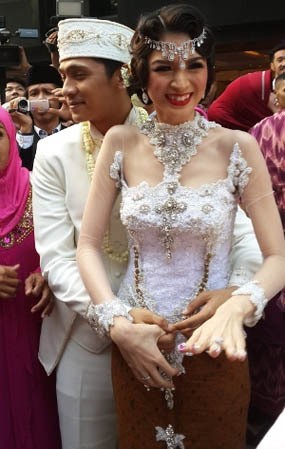 Pernikahan Selebriti Paling Hits 2014 (1)