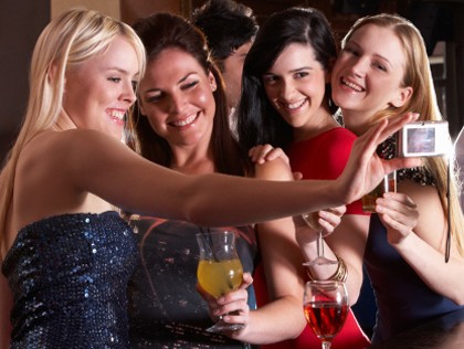 Sstt.. Fifie Buntaran Pernah Hadiri Arisan Brondong