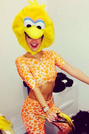 Tak Hanya dengan Camilla Thurlow, Pangeran Harry Juga Dikabarkan Dekat Wanita Ini