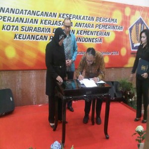 Di Depan Risma dan Chatib Basri, Ini Curhat Dirjen Pajak