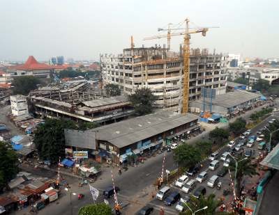 Oktober Pembangunan Pasar Turi Tak Kunjung Rampung, Pemkot akan Ambil Alih