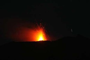 Suara Dentuman Gunung Slamet Lebih Kuat Karena Terbukanya Kubah Lava