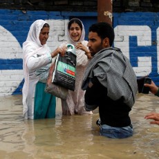 Hujan Deras dan Banjir Tewaskan 420 Orang di India dan Pakistan