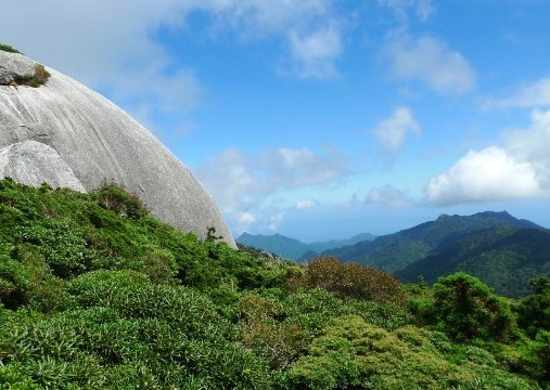 Inikah Pantai Surga di Jepang?