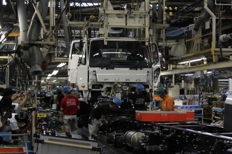 Mungkinkah New Fuso Dirakit di Indonesia?