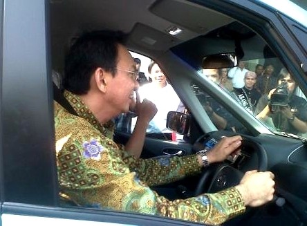 Canda Ahok yang Berencana Melamar Jadi Sopir Taksi