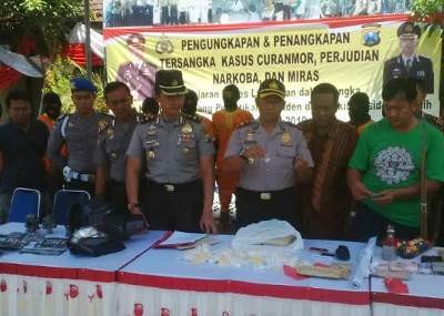 Dua Pekan, Ribuan Miras Oplosan dan 17 Pelaku Kejahatan Diamankan