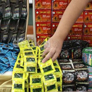Awas! Ini Bahayanya Pakai Kosmetika Ilegal