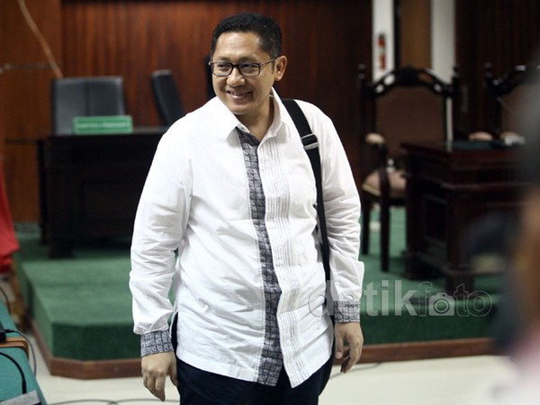 Anas Urbaningrum Dituntut 15 Tahun Penjara