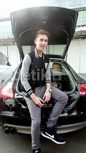 Happy Birthday Verrell Bramasta!