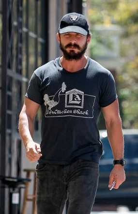 Ganggu Pertunjukan Broadway, Shia LaBeouf Direhabilitasi 6 Bulan