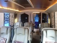 Keren! Naik Bus Ini Seperti di dalam Pesawat Business Class
