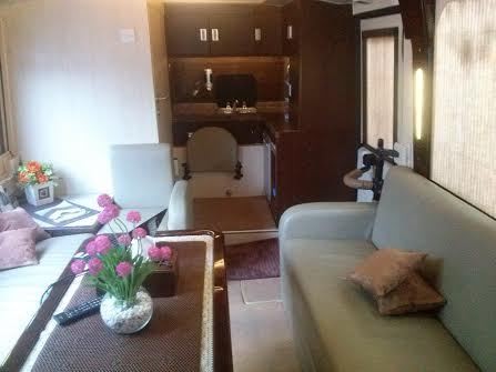 Keren! Naik Bus Ini Seperti di dalam Pesawat Business Class