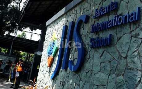 Polisi Kembali Perpanjang Masa Penahanan 2 Guru JIS