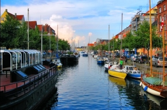 4 Tips Menyusun Itinerary Perjalanan ke Luar Negeri