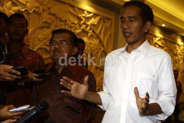 JK Bicara Kenaikan Harga BBM Sampai Menteri Profesional