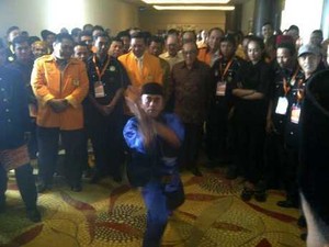 Ingin Masuk Ruang Mupimnas Kosgoro, Ical Dihadang Pendekar Betawi