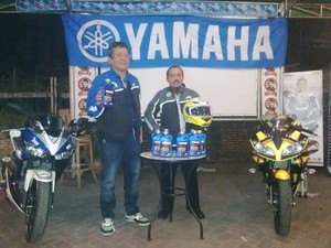 Yamaha Percantik Tampilan R15 dan R25 dengan Aksesoris