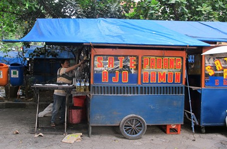 Jajan Sate Padang dan Ayam Bakar Enak di Seputar Pasar Santa (1)