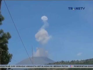 Aktivitas Gunung Slamet Mulai Menurun, Status Masih Siaga