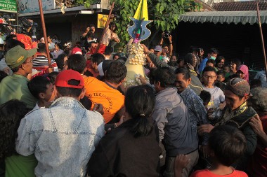 Ratusan Warga Yogya Rebutan Bakpia