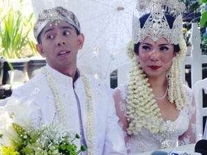 Suami Ceritakan Kisah Cintanya dengan Fitri Tropica Lewat Film Pendek