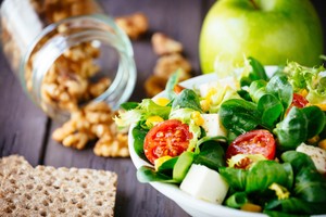 Selain untuk Sarapan, Yoghurt Enak untuk Saus Salad dan Bumbu Daging