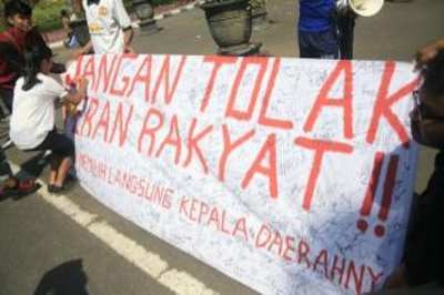 Mahasiswa Galang Dukungan Tolak RUU Pilkada di Malang