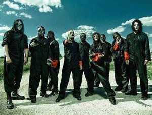 Corey Taylor: Slipknot Gunakan Internet Untuk Memperkenalkan Album Terbaru