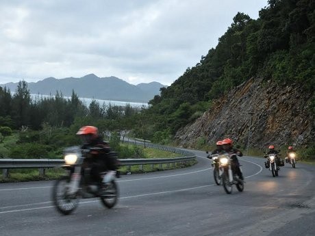 Tim Viar Berwisata ke Pantai Cermin Ulee Lheue